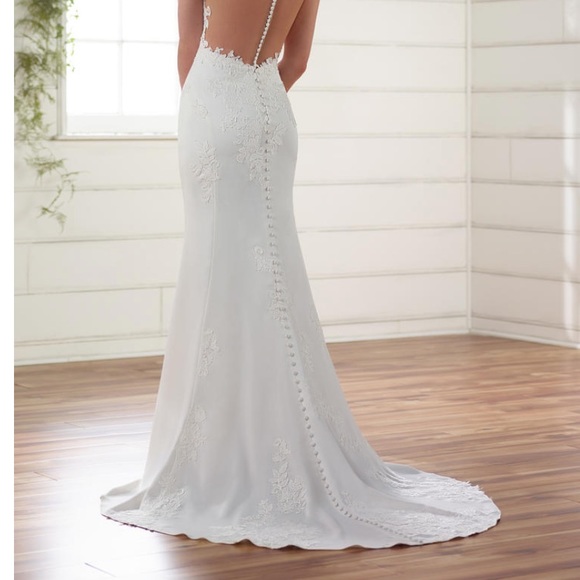 Essence of Australia Wedding Dress - Picture 4 of 11